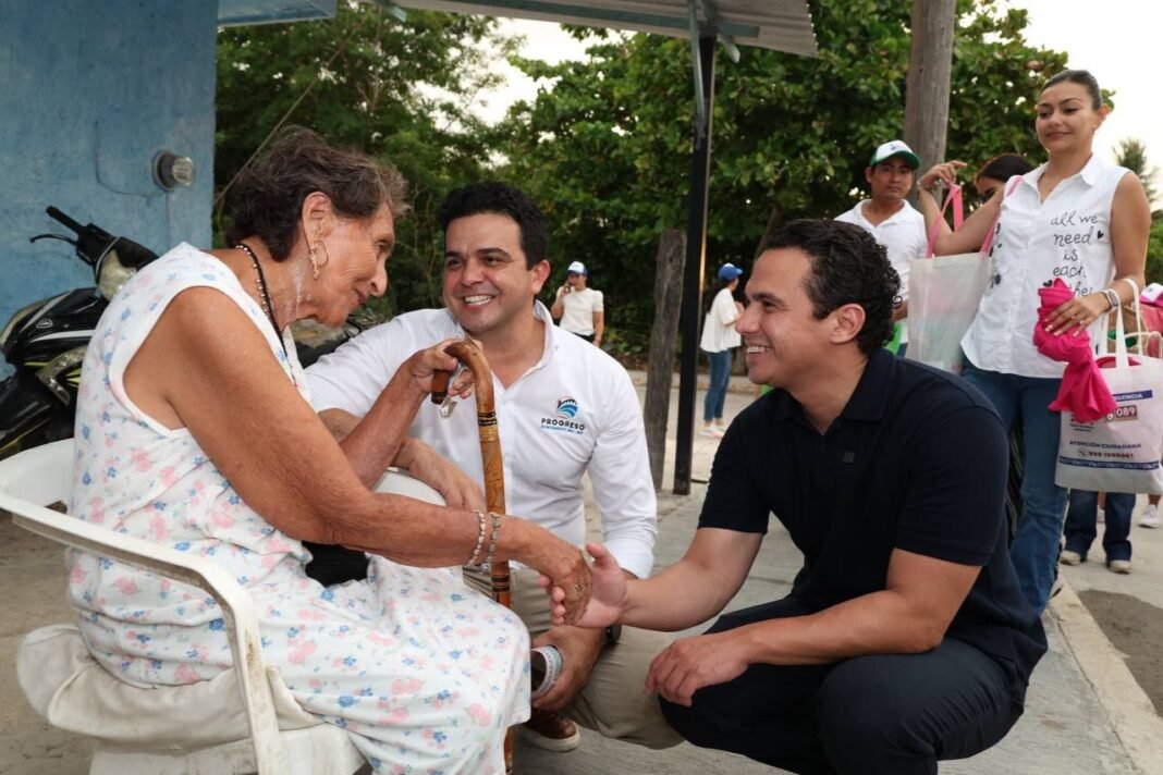 Erik Rihani recorre Chicxulub puerto su sexta caminata