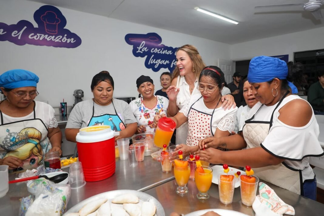 Cecilia Patrón: en Mérida se gobierna por el desarrollo de las mujeres y sus familias