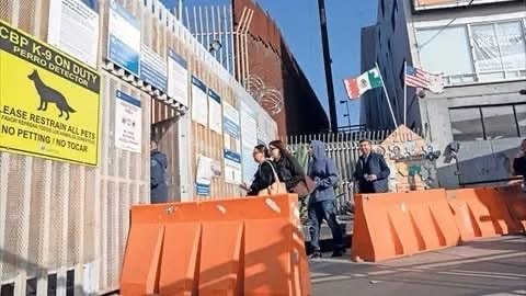 Paisanos huyen de Estados Unidos y enfrentan extorsiones en México durante su regreso decembrino