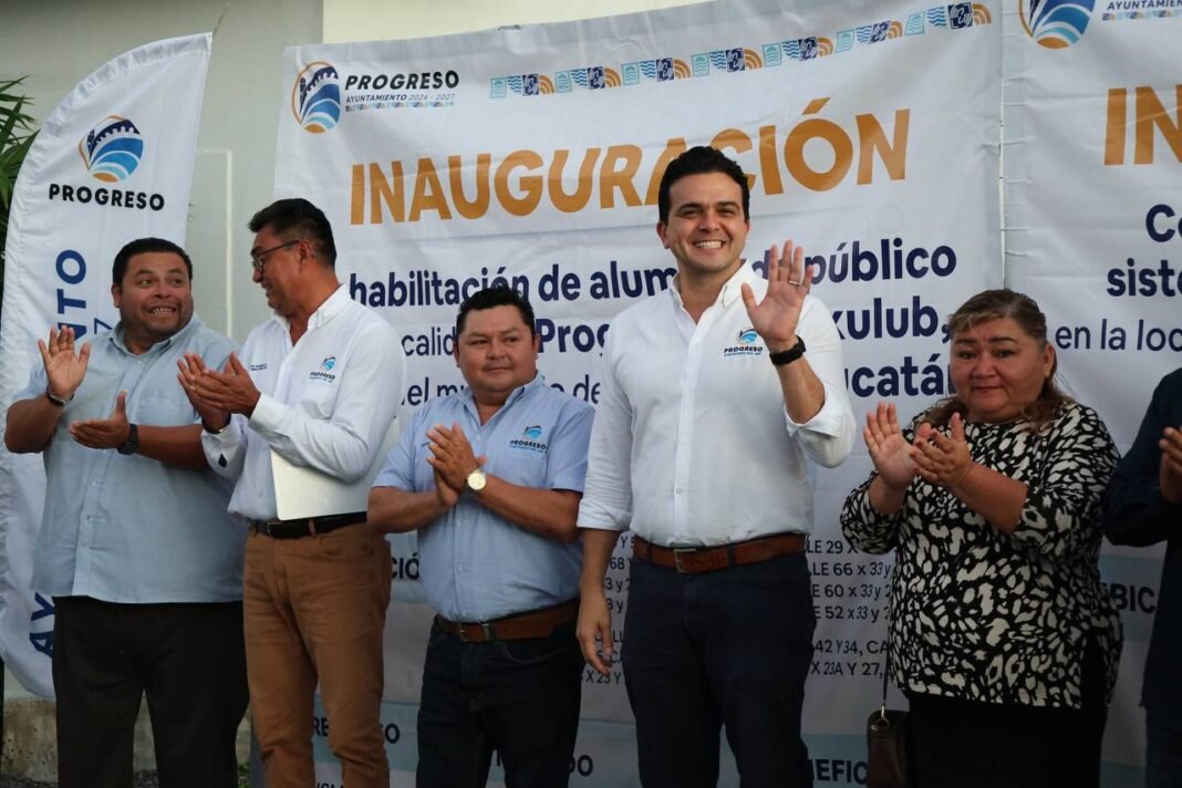 Erik Rihani entrega pozos pluviales en Chicxulub Puerto