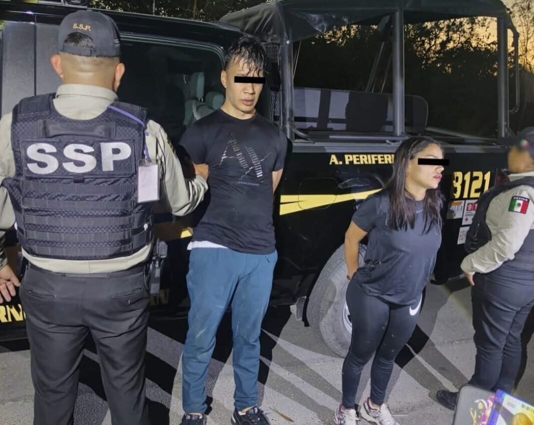 Robo de mercancía en Plaza The Harbor termina con detención de pareja de venezolanos en Mérida