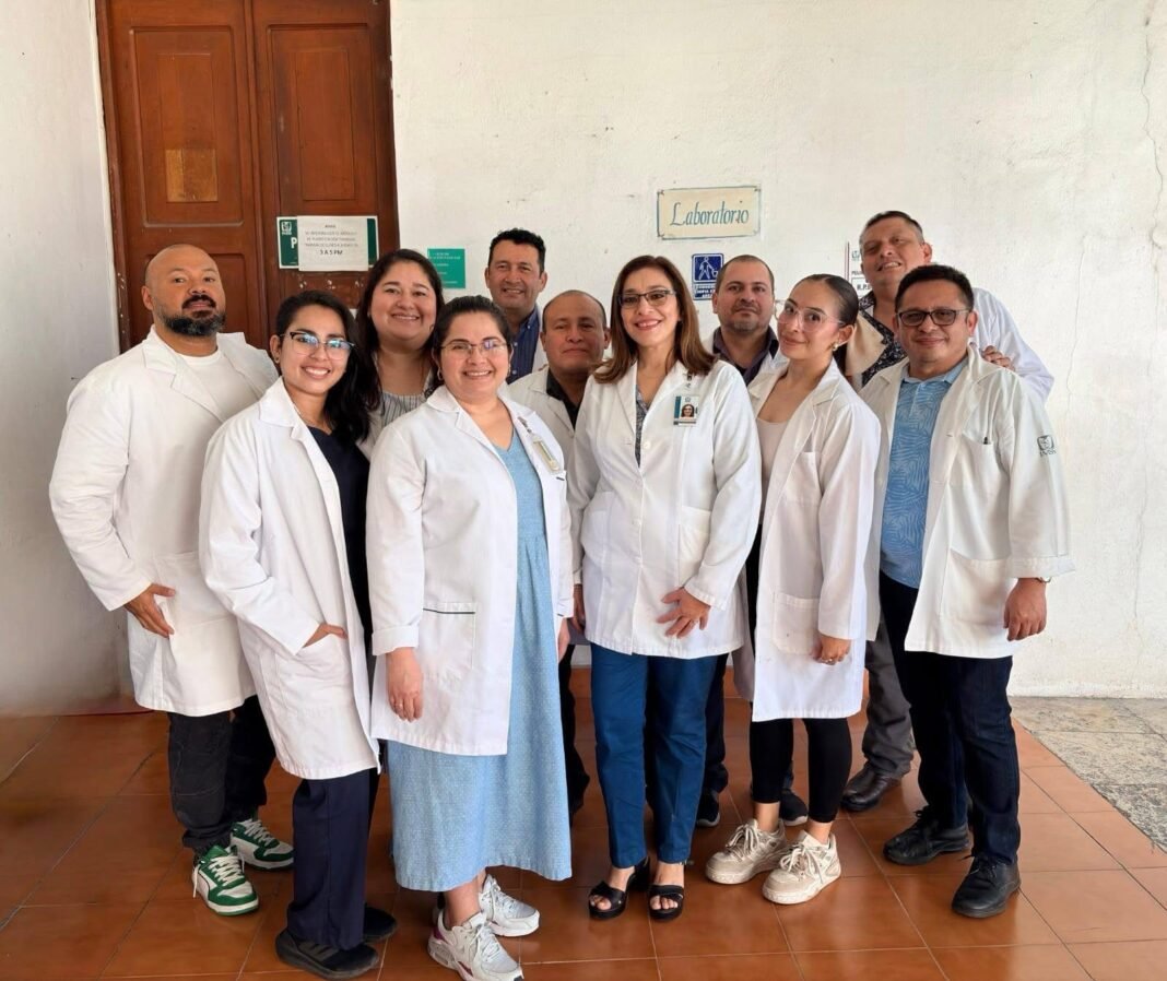 Laboratorio de la UMF No. 52 del IMSS Yucatán recibe reconocimiento nacional por excelencia y altos estándares de calidad