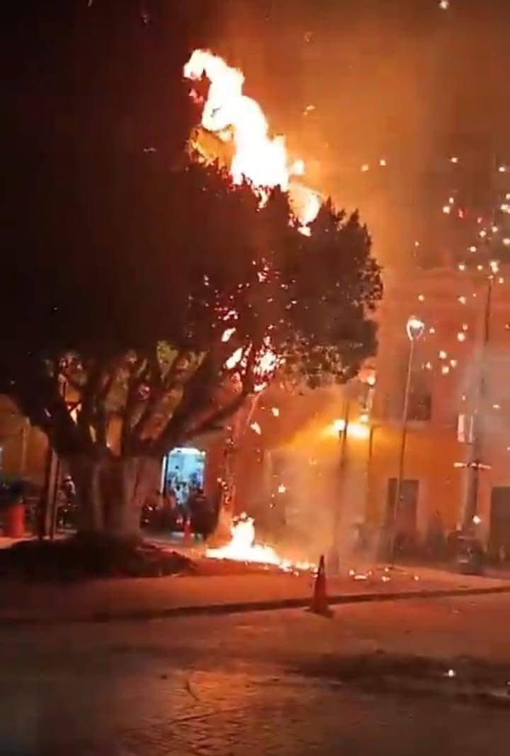 INCIDENTE CON FUEGO EN CARNAVAL DE IZAMAL DESATA CRÍTICAS A LA AUTORIDAD MUNICIPAL