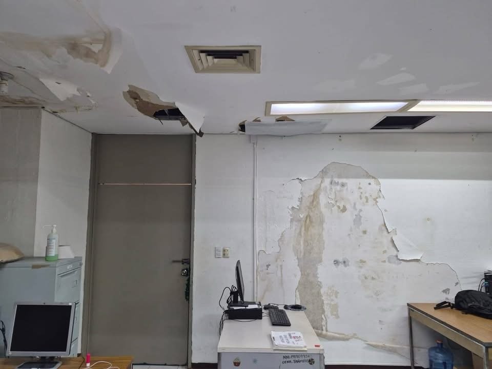 Trabajadores del SIMO denuncian abandono estructural en oficinas del HGZ 1: humedad, riesgo de derrumbe y fauna nociva