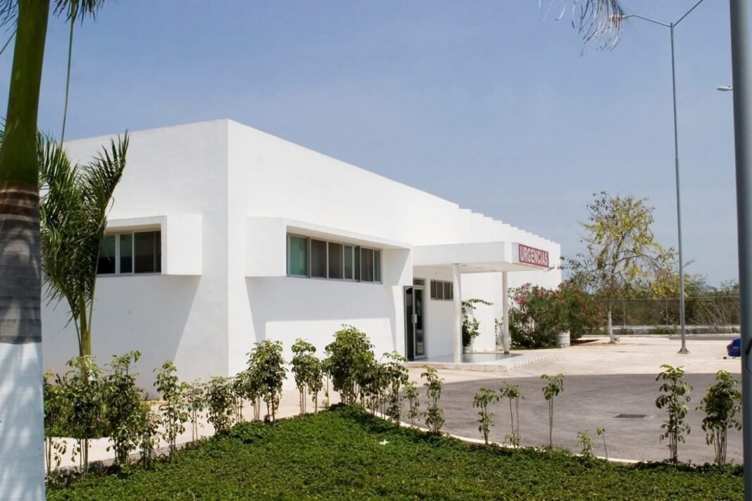 Entre el abandono y el silencio: comunidad coreana estalla ante posible despojo del Hospital México-Corea en Yucatán